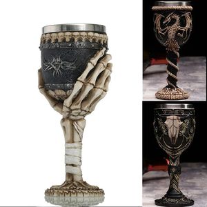 Gothic Wine Gobblet Style Contient du crâne de chèvre Viking Dragon Claw Finger Metall Résine à vin Verre Halloween Cadeaux Drinkware 231221