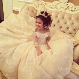 Robe de princesse à fleurs pour filles, manches longues, avec des Appliques de première Communion, en Tulle doux, à lacets dans le dos, robes de concours