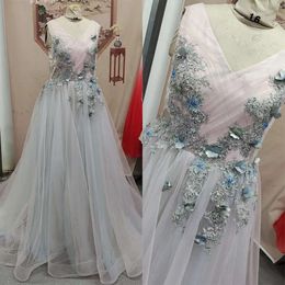 Robes de mariée robes de mariée magnifique colorée avec applique florale 3D en dentelle en tulle purs à perles de jardin de plage en taille plus taille