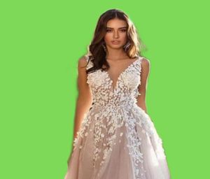 Graceful v Neck Beach Wedding Jurken Backless 3d Floral Appliqued Lace Bridal Jurken TuLle Vestido de Novia Plus Size4814537
