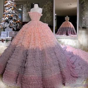 Gradiënt baljurk quinceanera jurken strapless ruches tiered cake rok prom jurk plus size tule meisjes pageant jurken