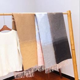 Gradiënt kasjmier sjaal voor vrouwen herfst en winter sjaal dual-gebruik dikke warme trendy brief jacquard lange sjaals 180 * 70cm