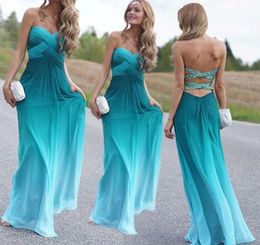 Gradiënt chiffon bruidsmeisje jurken lange 2021 auqa groen geplooid strapless prom jurk open rug avond formele bruiloft gasten jurk goedkoop