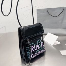 Graffiti Camera Bag Designer Crossbody Mini Bag Bolso de hombro de cuero encerado Flap Mujeres Bolsos de teléfono móvil Clutch Monedero Monedero Portable Zip Pocket Pouch