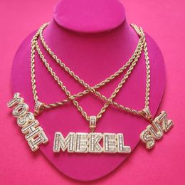 Grandbling personnalisé lettres pendentif glacé Zircon lettres Nekclace avec corde chaîne tour de cou pour femmes Hiphop collier pour homme 240323