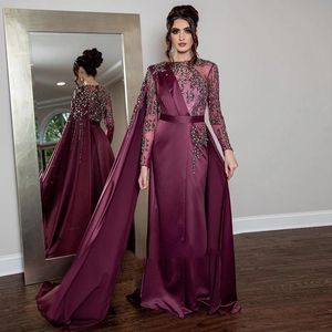 Vestidos de noche árabes de uva con capa de manga larga con cuentas de cristal musulmán Kaftan vestido formal Satén Una línea Oriente Medio Ropa de fiesta 322
