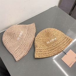 Grass Braid Bucket Hats Diseñador Sombrero de paja Gorra de béisbol Mujer Bucket Caps Outdoor Knit Caps Sombrero de paja Sombreros de ala ancha Summer Beach SunHat