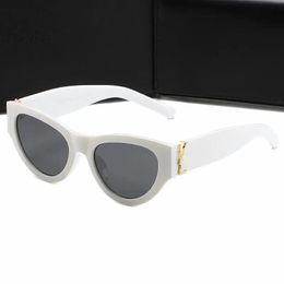 Great Happy Week Style Cool Style Better Men Men Fashion Designer Frame Louilles de soleil Tide Temple Temple Femmes Designer Sunglasses Lettres Frame pour hommes