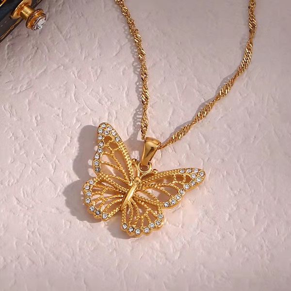 Butain Butterfly Women Designer Pendants Colliers Diamond Lady Jewelry AAA pour le cadeau de fête NO90