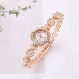 Diamanten van uitstekende kwaliteit Dames Designer Polshipes Lady Fashion Casual Luxury Dial 22mm klein kwarts bekijkt No698
