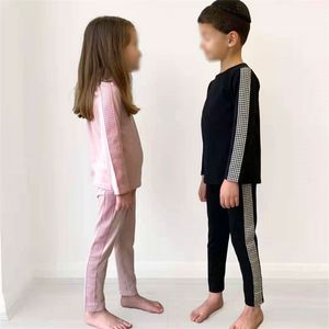 Grande Qualité Enfants Coton Pyjamas Ensemble Garçons Filles Pied De Poule Maison Porter Des Vêtements Enfants Dormir Pyjamas 2-9Y 211130