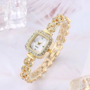 Great Quality Women Designer Wrist-Tatchs Diamonds Wax avec boîte Femelle Femelle Casual Luxury Dial 22 mm Watchs Quartz NO618