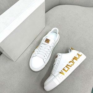 Greca Baroque Bayberry Seashell Sneakers Designer Men Men Shoe Low-Top Lace-Up Sneaker Brand Casual Chores Fashion Outdoor Runner Train 4705 S