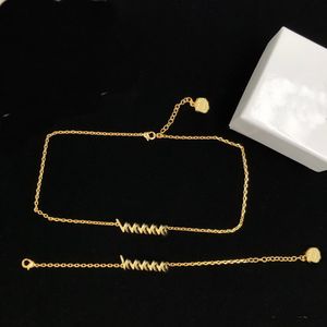 Grecia Patrón de meandro Collar collar Conjuntos de arete de latón de 18K Joya de diseñador de damas Medusa Demandas Medusa Medusa MS12 --02