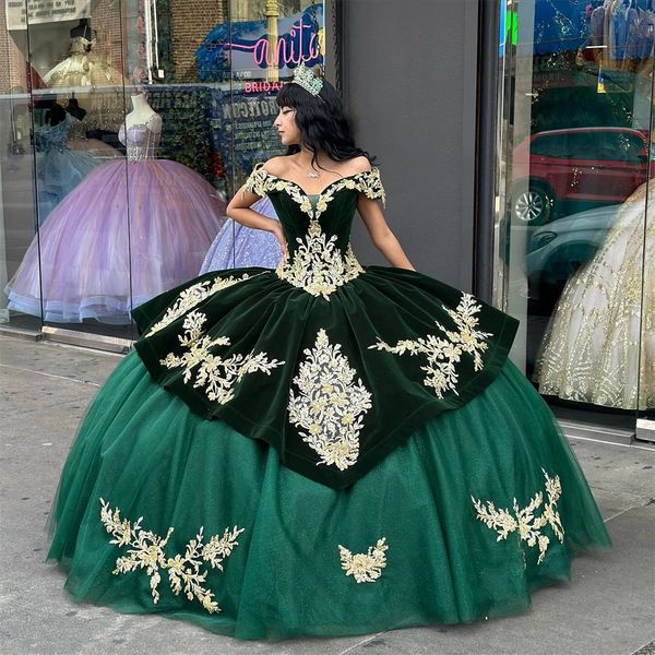 Vestidos de quinceañera con gradas de terciopelo de Greed, vestido de baile para niñas mexicanas, dulce 15 vestidos con hombros descubiertos, vestido de tul brillante para niños