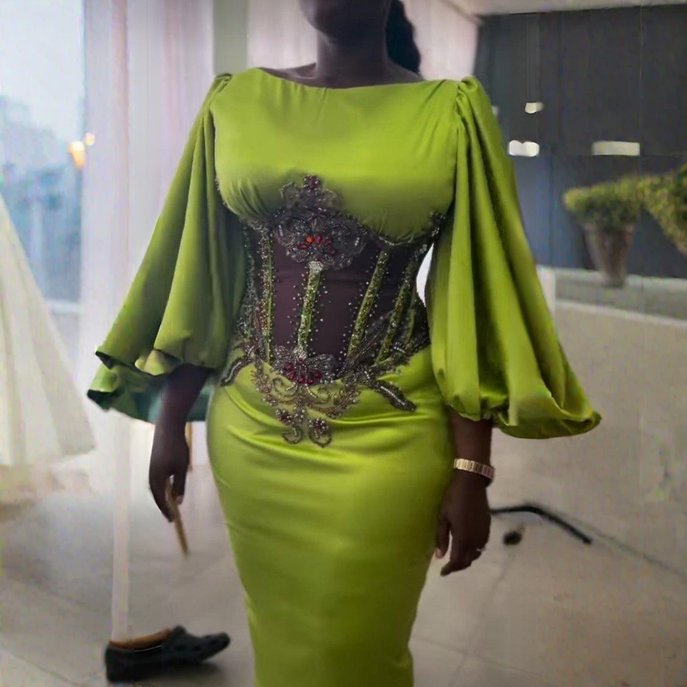 Vestidos de noite africanos verdes Mangas compridas Cetim esticado de sinistro de sinistro do baile africano vestidos de segunda recepção Nigeria Club Formal