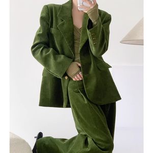 Groen corduroy pak, tweedelige casual damesbroekset, nieuwe herfst- en wintertrend