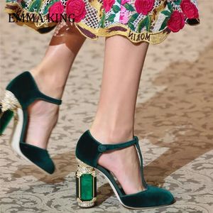 Escarpins à talons en cristal vert pour femmes, chaussures à talons hauts carrés avec strass, sangle en T, escarpins de mariage en cristal à bout pointu, 240227