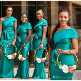 Groene jurken jager zeemeermin bruidsmeisje Afrikaanse plus maat op maat gemaakte vloerlengte satijn tule een schoudermeisje jurk jurk land bruiloft vestidos