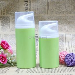 Botellas de bomba sin aire vacías verdes 50ml 80ml Botella de crema de emulsión para contenedores de maquillaje Venta al por mayor 100pcs / lot Lkhgt