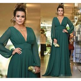 Groene avondmouwen 2021 Lange jurken Duiken V Hals Chiffon vloer Lengte Ruches Custom Made Prom Party Jurk Formele OCN Wear Vestido Estido