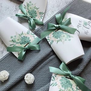 Green Flowers Wedding Favors Candy Boxes Bomboniere Save the Date Gift Box Party Chocolate Three Designs 50pcs 240407