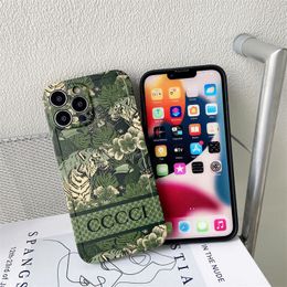 Green Forest Luxury Designer Phone Case Classic Letter Fashion Fundas para teléfonos a prueba de golpes de alta calidad para iPhone 12 13 Pro Max 7 8 Plus