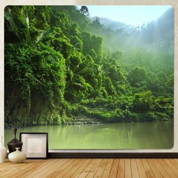 Tapisse de la forêt verte Tapisches Tree Quiet Lake Boat Home Decoration Tapestry Natural Landscape Thème pour les décorations de salon de chambre R0411