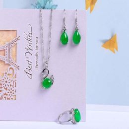 Green Jade 18K Bracelet argenté Bracelet Luckes Boucles d'oreilles Collier Pendre Jewelry