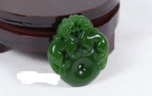 Groene jade handmatige sculptuur Talisman Double the Mythical Wild Animal Peace Buckle. Gelukkige hanger ketting