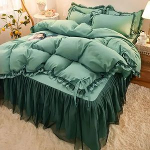 Ensemble de literie en dentelle verte Twin Full Queen King Bedpread Princess Couvre-couverture d'oreiller tai-oreiller jupe de lit de lit de lit de luxe 240417