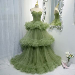 Groene gelaagde prom jurk spaghetti strap cupcake jurk voor speciale gelegenheid jurken tiere tule feestvestidos