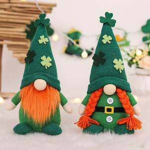 Festival de la feuille verte gardien irlandais Saint Patrick trèfle chapeau tricoté poupée de Couple décoration de fête