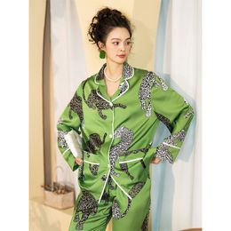 Groene jungle luipaard pyjama voor dames lente en herfst nieuwe luxe stijl pak kraag lange mouwen broek tweedelige set voor woninginrichting uitloper 240109