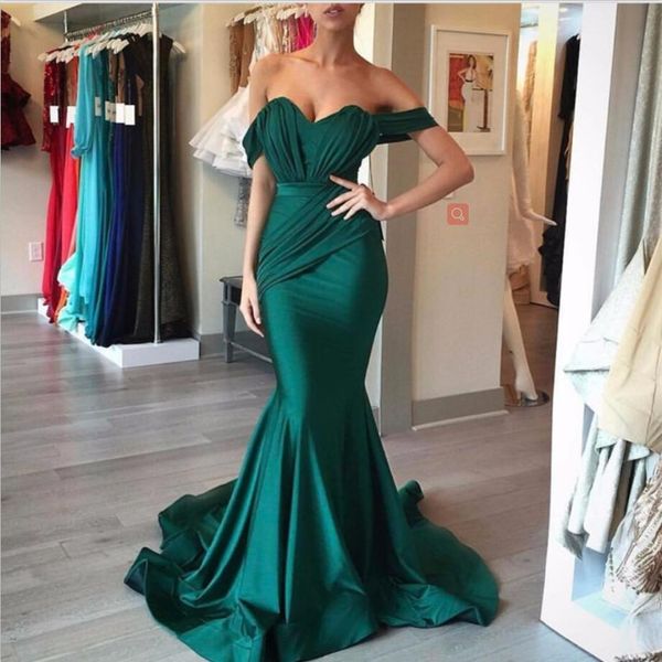 Vert Sirène Robes De Bal Satin De L'épaule À Volants Balayage Train robes de soirée ￩e Arabe Robe De Soirée Tenue De Soirée Plus La Taille Femmes Robes