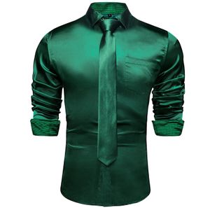 Plaid vert épissage couleurs contrastées chemises à manches longues pour hommes Designer Stretch Satin Tuxedo chemise hommes vêtements Blouses 240301