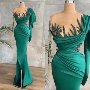 Groene prom jurken sexy pure nek een schouder split avondjurken met appliques kralen