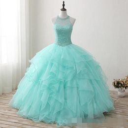 Vestidos de quinceañera verde menta con cuentas Halter volantes tul dulce vestidos de baile de graduación hechos a medida con cordones en la espalda ropa de noche formal