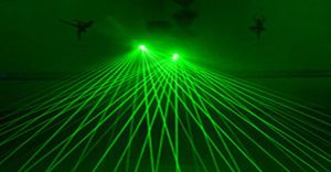 Groene rode lashandschoen met 4pcs 532 nm 80 MW LED -lasers lichtdansende podium Lumineuze palmlichthandschoenen voor DJ Club KTV Show Handschoenen9692779