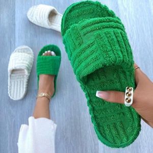 Vert hiver nouvelles femmes pantoufle mode fourrure diapositives haute qualité semelle souple confort bout ouvert maison tongs