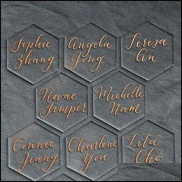 Cartes de vœux 20pcs Clear Acrylique Hexagone Blank Place Feuille de coupe au laser Tuiles unies Décoration de mariage pour numéros de table Nom de l'invité Drop Deli