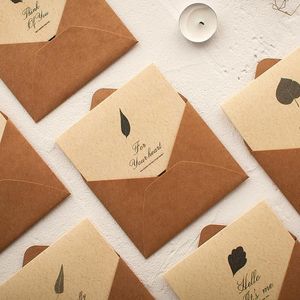 Cartes de voeux 2pcs / Set Feuilles de fleurs DIY Carte d'invitation en papier kraft avec enveloppe Enveloppes de fête de mariage Autocollants