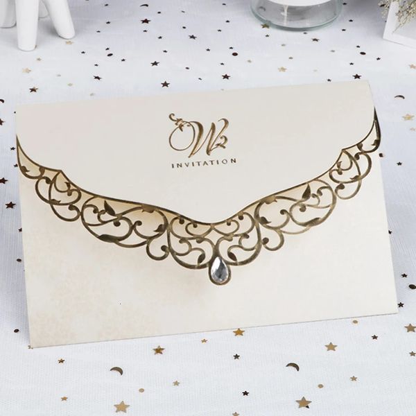 Cartes de voeux 50pcs carte d'invitation de mariage découpée au Laser cartes de voeux d'affaires avec diamant personnalisé décoration de mariage fournitures de fête 231102