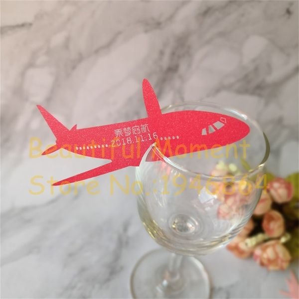 Cartes de voeux 60pcs Laser Cut Air Avion Forme Table Nom Lieu Coupe Du Vin Papier Fête De Mariage Décoration Faveur Diverses Couleurs 220919