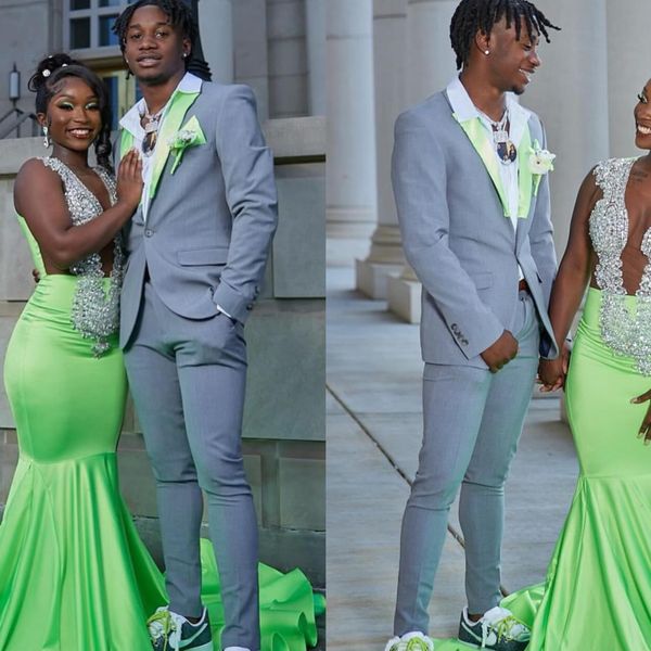 Suisse à hommes africains gris pics de mariage Tuxedos de mariage Deux pièces du marié portent un bouton Blazers en soirée avec des vestes et des pantalons