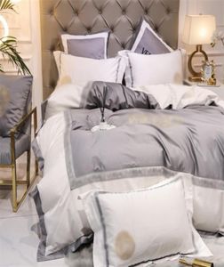Funda de cama de diseñador de moda gris y blanca, sábana de terciopelo de invierno, funda de almohada, edredón tamaño queen, funda de edredón 2231856