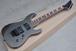 Grijze lichaam elektrische gitaar, 24 Speciale inlay, zwarte hardware, actieve pickups, palissander toets, bieden op maat gemaakte services