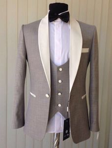 Grano Gris Tuxedos de chal de chal blanco Groomsmen Mens Vestido de novia Excelente chaqueta de hombre Blazer 3 piezas traje (chaqueta+pantalones+chaleco+corbata) 194