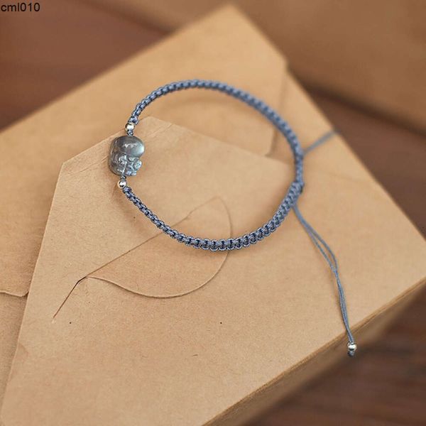 Pulsera Pixiu de piedra de luz de luna gris para mujer, pulsera fina de tejido alargado de cristal de verano