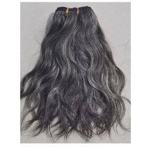 Gris naturel wavy 100human cheveux tisser les boucles argentées extensions de cheveux gris cuticules alignés vierges crues gris gris bundles de sel et de poivre 100g